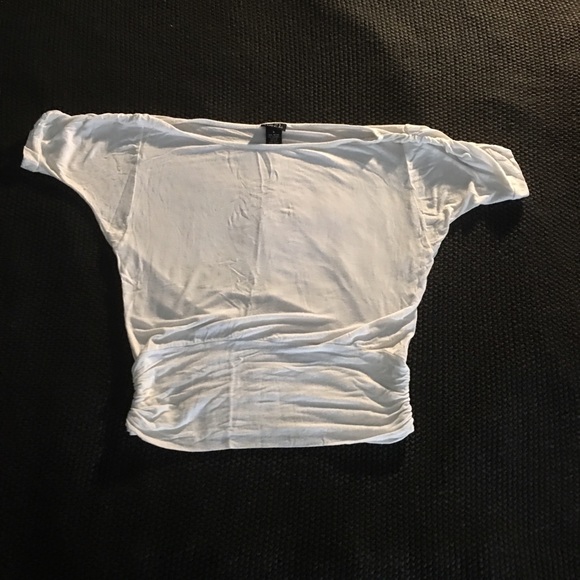 Like New White Ruched Top Size Medium - Picture 2 of 5